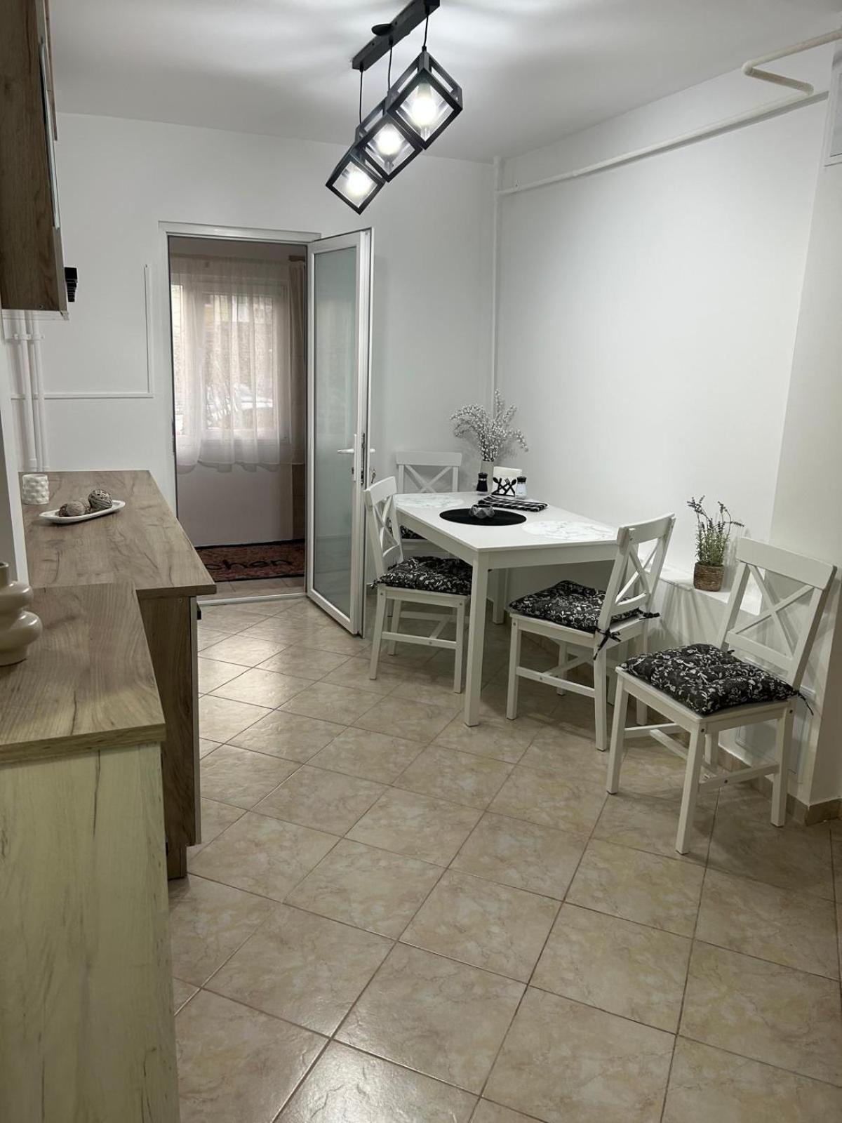 Jasminique Suite Craiova Exteriér fotografie